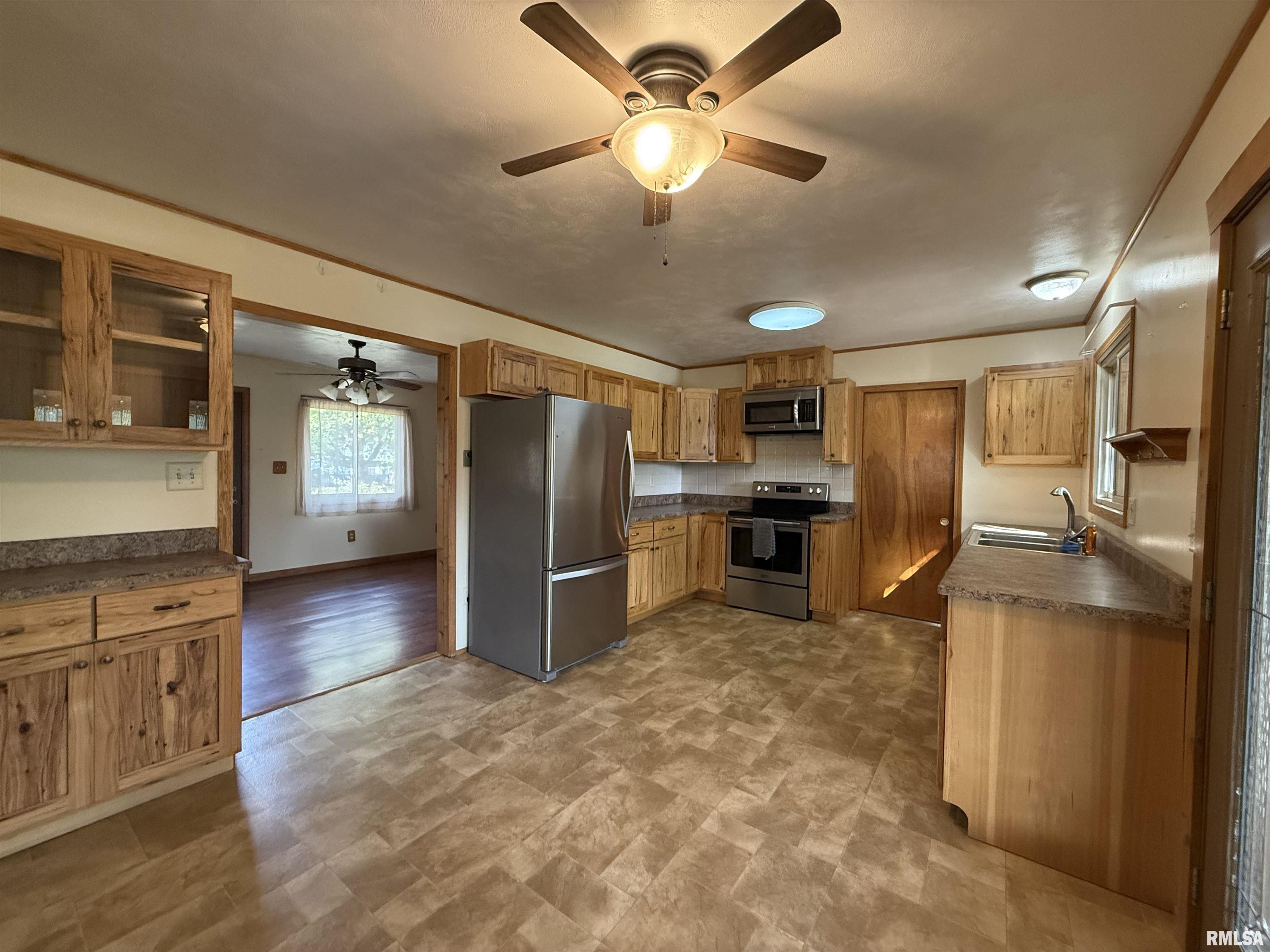 16265 East Cherokee Road Cuba, IL 61427 - Photo 23 of 51