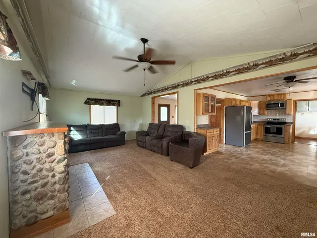 $166,000 | 16265 East Cherokee Road, Cuba, IL 61427