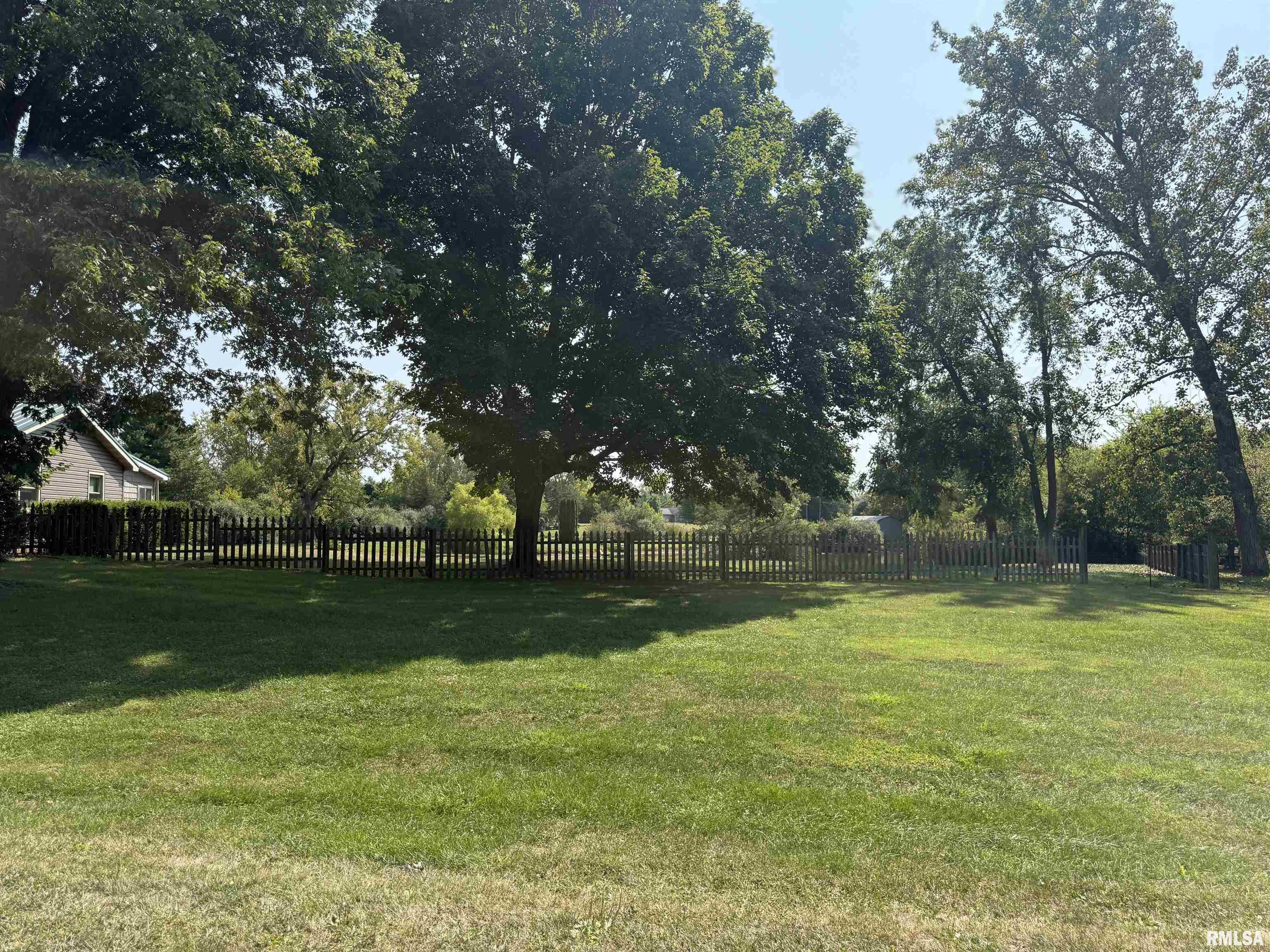 16265 East Cherokee Road Cuba, IL 61427 - Photo 4 of 51