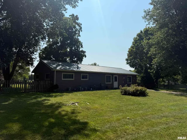$166,000 | 16265 East Cherokee Road, Cuba, IL 61427