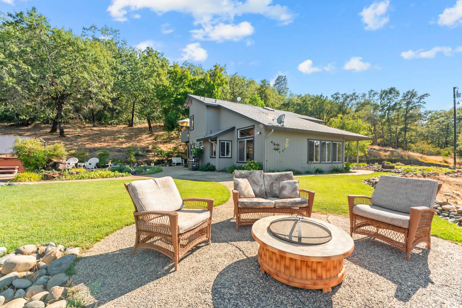 3472 See View Court Rescue, CA 95672 - Photo 39 of 56 a view of a swimming pool and couches in the patio