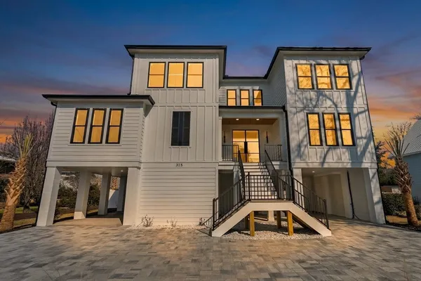 $1,365,000 | 318 15th Avenue South, Surfside Beach, SC 29575