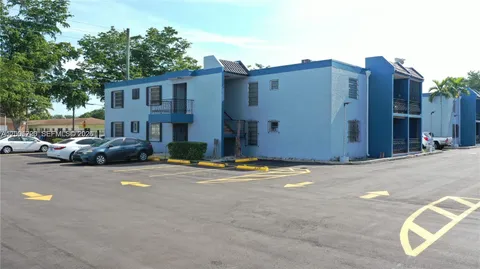 $2,175 | 160 Southwest 30th Avenue, Unit 204A, Miami, FL 33135