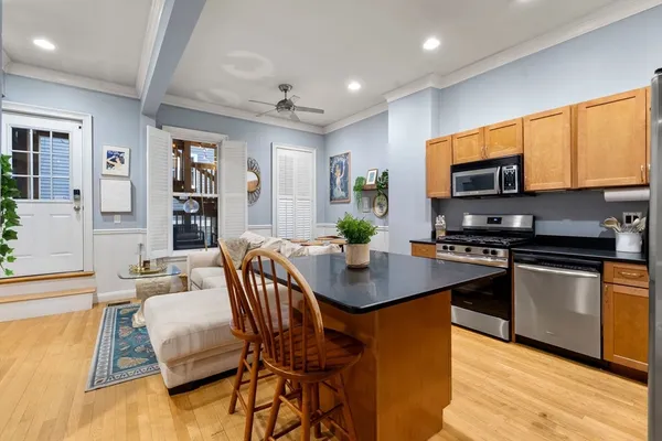 $687,000 | 691 East 8th Street, Unit 1, Boston, MA 02127