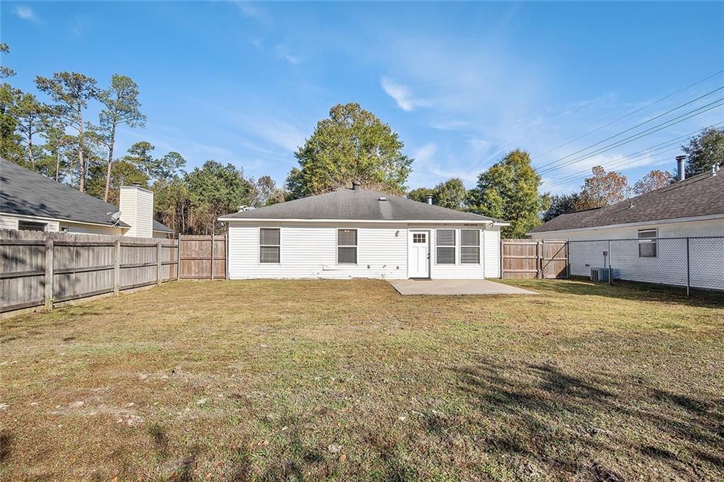 1010 Elmer Street Mandeville, LA 70448 - Photo 3 of 14