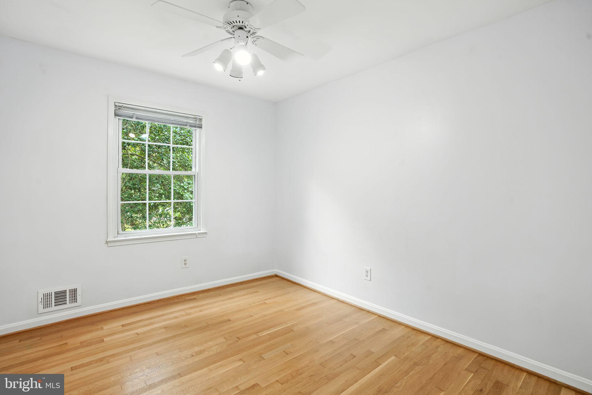 2359 Tumbletree Way Reston, VA 20191 - Photo 20 of 45