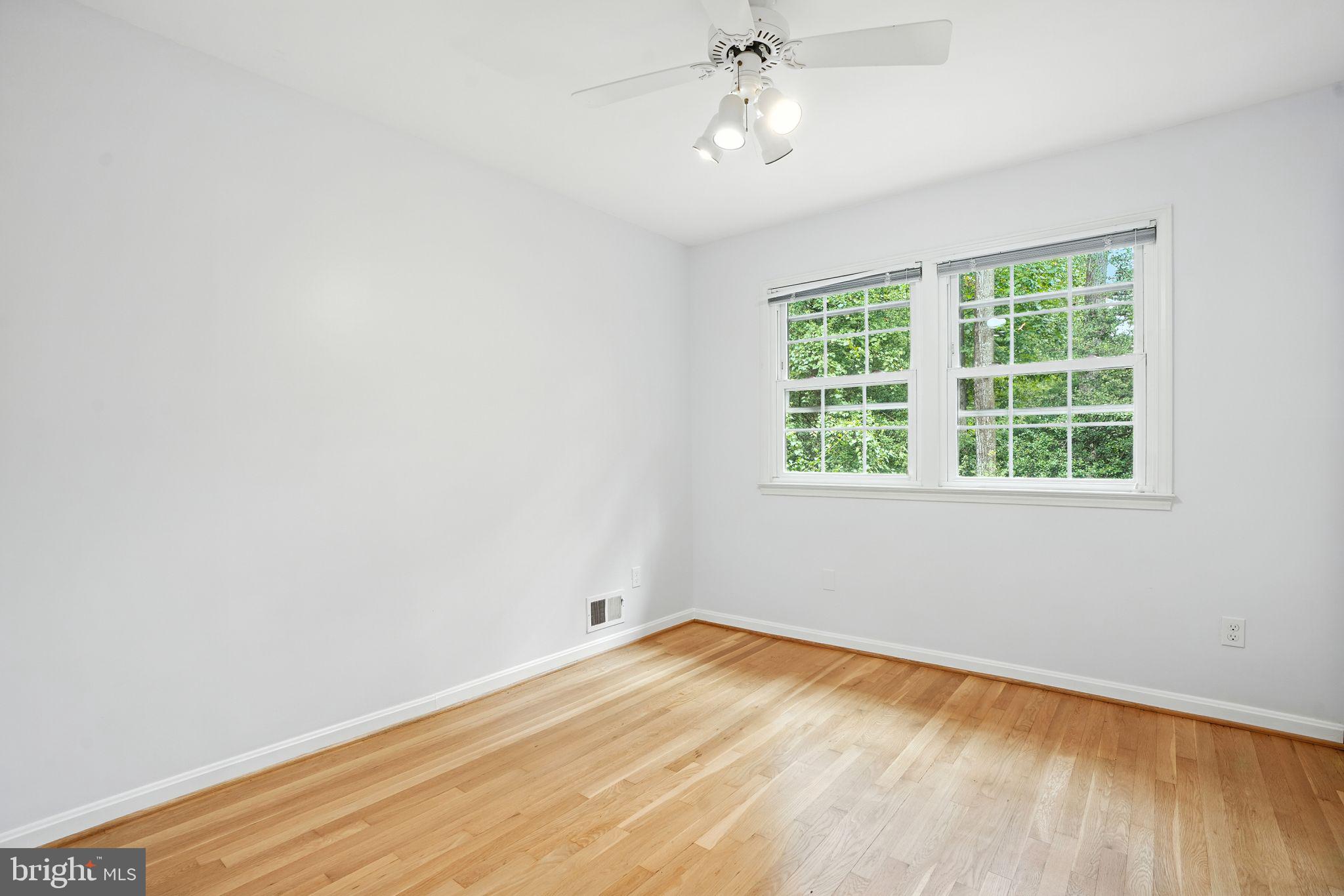 2359 Tumbletree Way Reston, VA 20191 - Photo 22 of 45