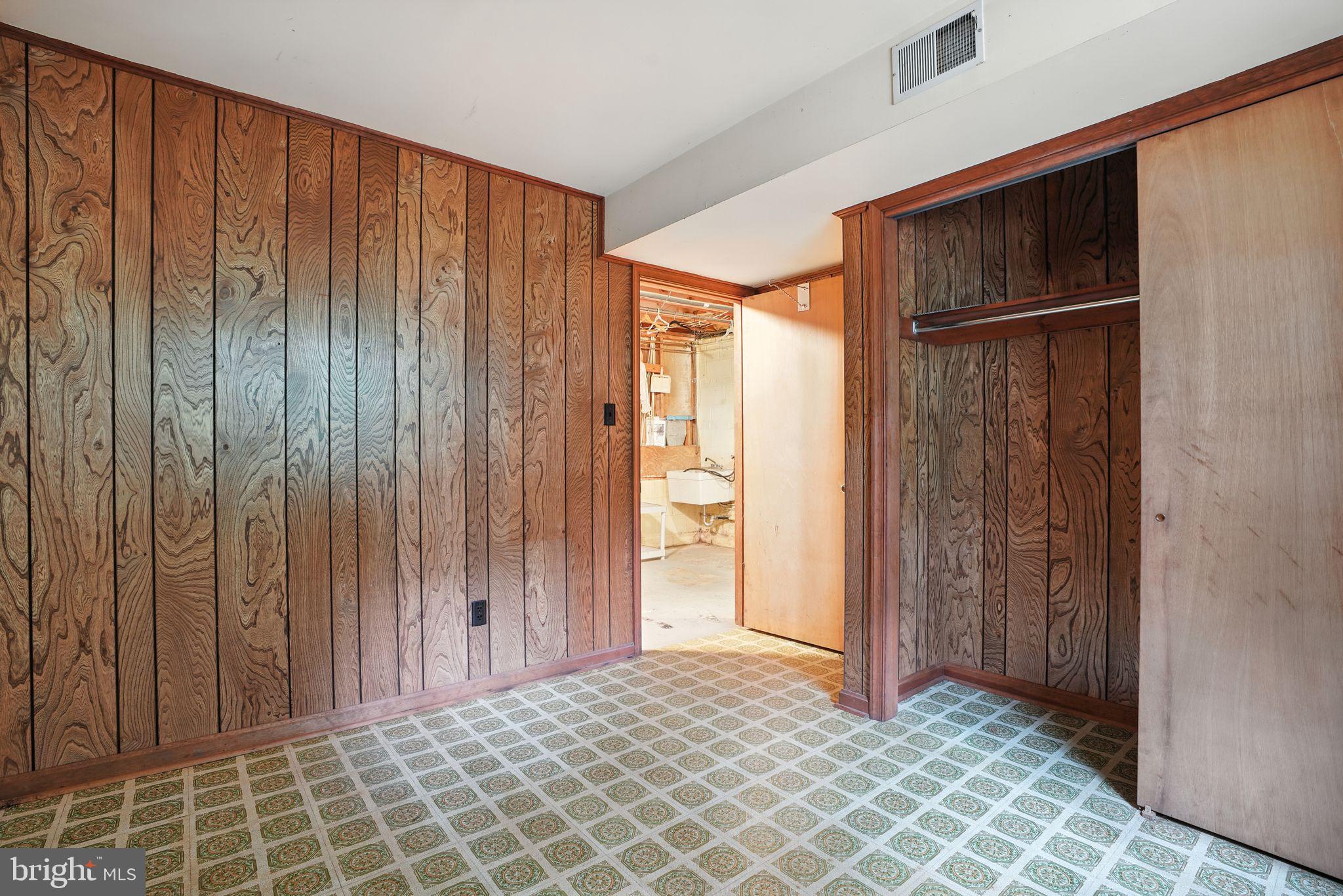 2359 Tumbletree Way Reston, VA 20191 - Photo 35 of 45