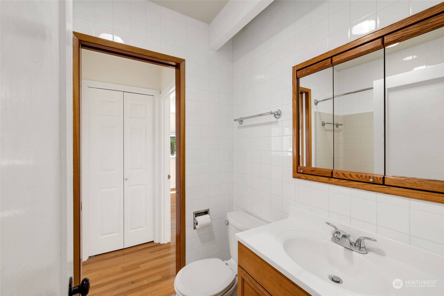 1918 McHugh Avenue Enumclaw, WA 98022 - Photo 11 of 16 a bathroom with a sink a toilet and shower