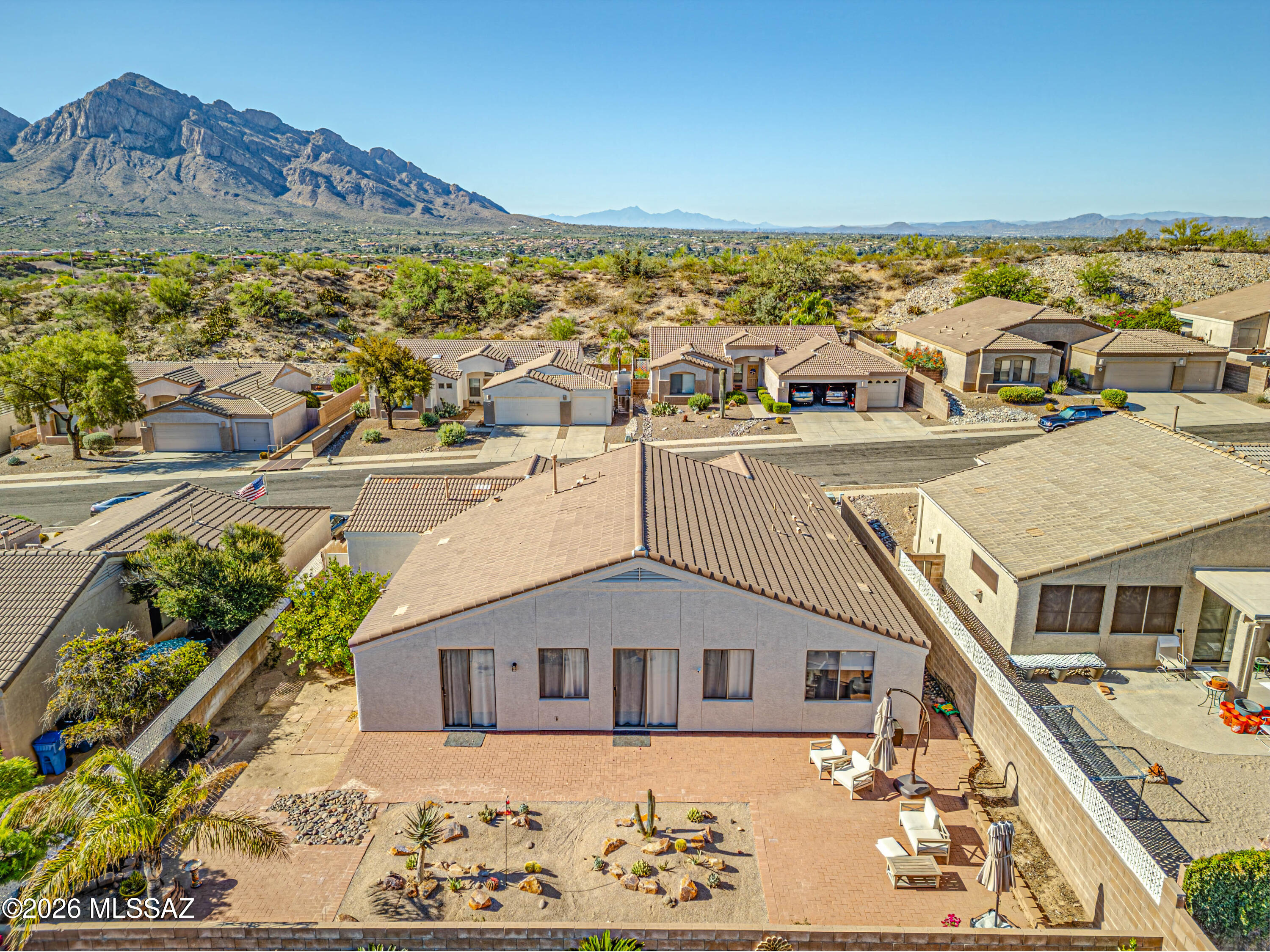 446 West Silvertip Road Tucson, AZ 85737 - Photo 10 of 51 Lovely Mountain Views