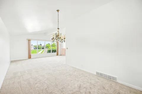 $585,000 | 9834 North Maynard Terrace, Niles, IL 60714