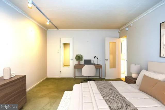 $239,000 | 1900 John F Kennedy Boulevard, Unit 501, Philadelphia, PA 19103