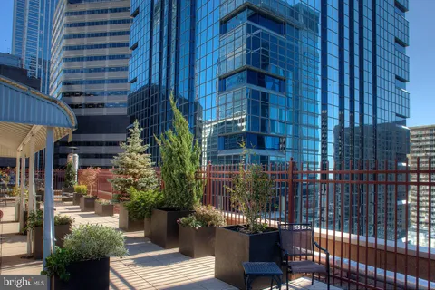 $225,000 | 1900 John F Kennedy Boulevard, Unit 501, Philadelphia, PA 19103