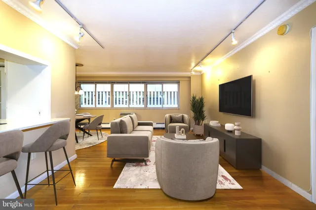 $239,000 | 1900 John F Kennedy Boulevard, Unit 501, Philadelphia, PA 19103