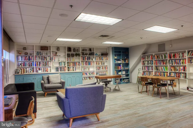 $239,000 | 1900 John F Kennedy Boulevard, Unit 501, Philadelphia, PA 19103