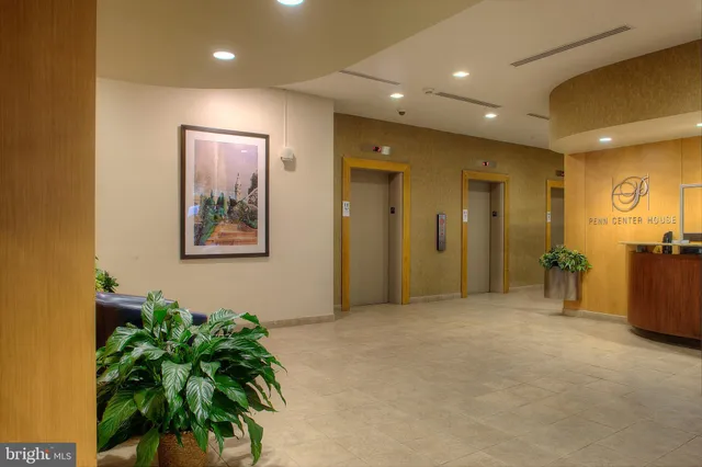 $239,000 | 1900 John F Kennedy Boulevard, Unit 501, Philadelphia, PA 19103