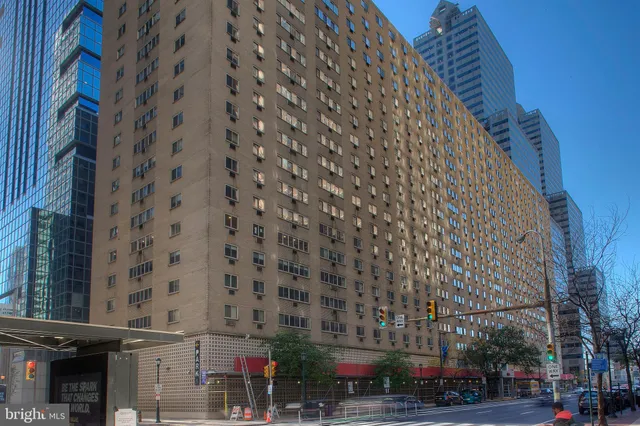 $239,000 | 1900 John F Kennedy Boulevard, Unit 501, Philadelphia, PA 19103