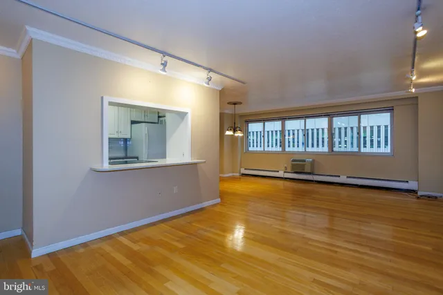 $239,000 | 1900 John F Kennedy Boulevard, Unit 501, Philadelphia, PA 19103