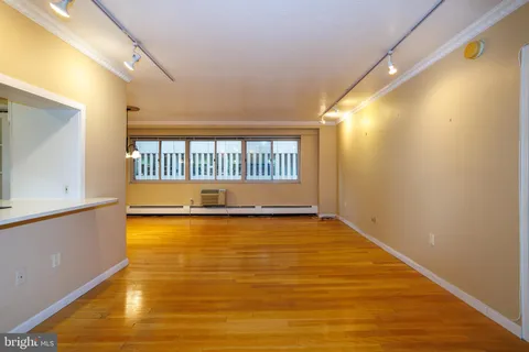 $225,000 | 1900 John F Kennedy Boulevard, Unit 501, Philadelphia, PA 19103