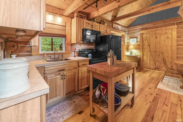 $339,900 | 3331 Shamrock Lane, Birdseye, IN 47513