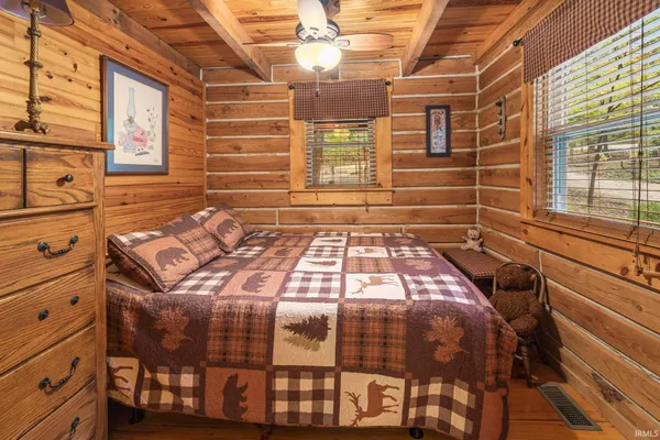 $339,900 | 3331 Shamrock Lane, Birdseye, IN 47513