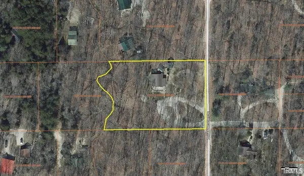 $339,900 | 3331 Shamrock Lane, Birdseye, IN 47513