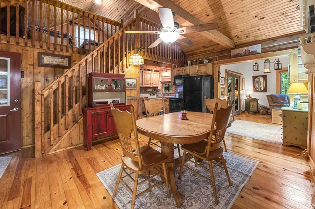 $339,900 | 3331 Shamrock Lane, Birdseye, IN 47513