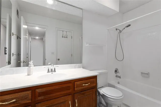 $310,000 | 7240 Mastin Street, Merriam, KS 66203