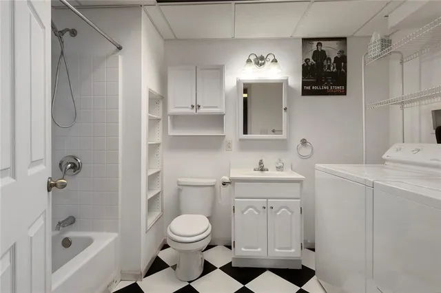 $310,000 | 7240 Mastin Street, Merriam, KS 66203