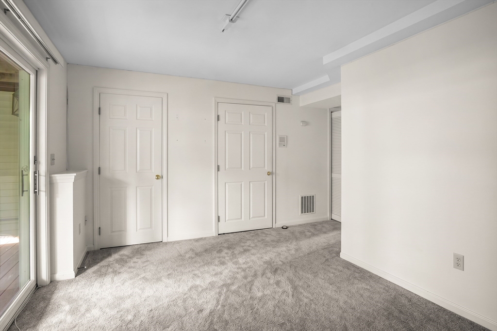 37 Constitution Lane, Unit 115 Danvers, MA 01923 - Photo 19 of 42