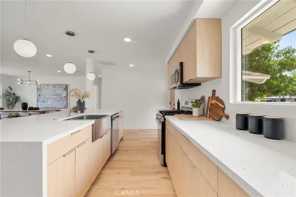 $995,000 | 21731 Bryant Street, Canoga Park, CA 91304