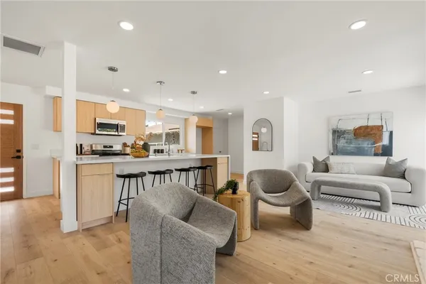 $995,000 | 21731 Bryant Street, Canoga Park, CA 91304