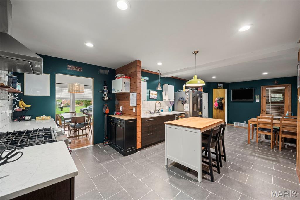 7204 Rockspring Drive Affton, MO 63123 - Photo 9 of 43 Gallery Image 9