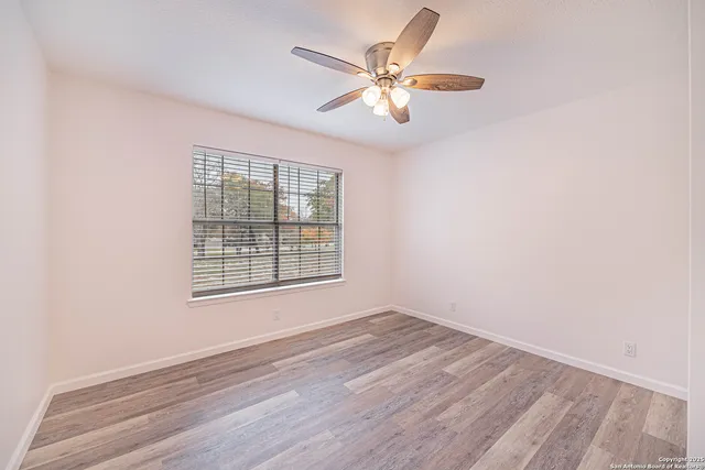 $475,000 | 380 Bear Ridge Drive, La Vernia, TX 78121