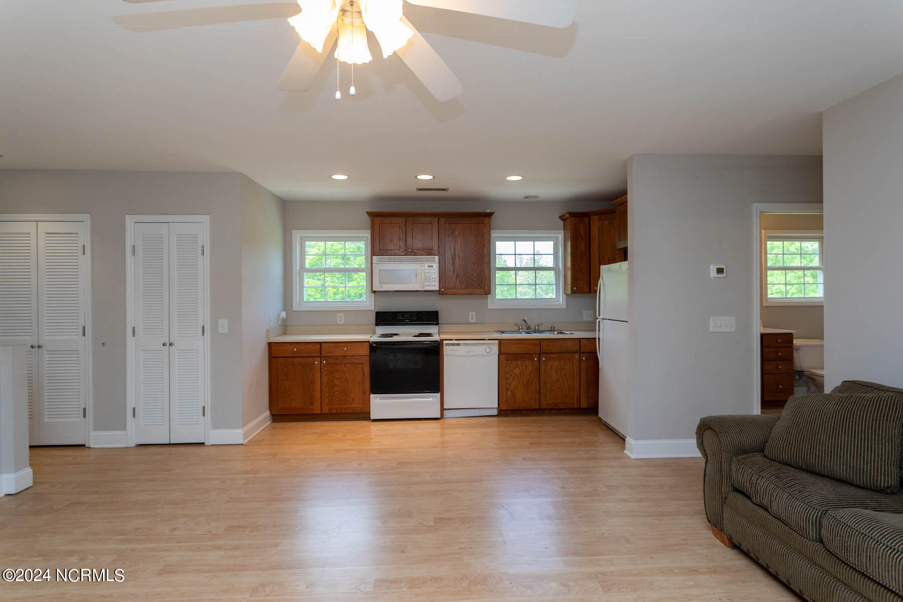 195 Shagbark Road West End, NC 27376 - Photo 47 of 60 barn apartment2