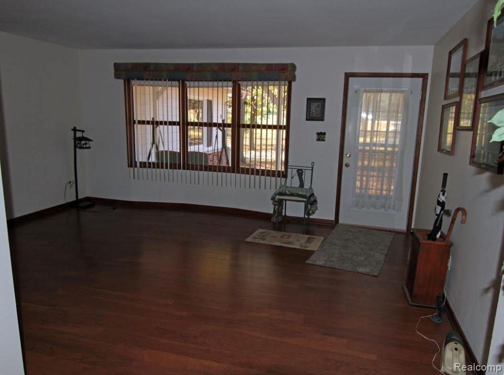 2952 North Tipsico Lake Road Hartland, MI 48353 - Photo 9 of 46 unnamed (8).jpg