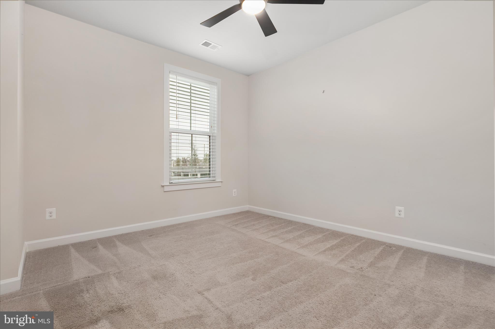 12910 Sunrise Ridge Alley, Unit 60 Herndon, VA 20171 - Photo 24 of 45 Bedroom 3