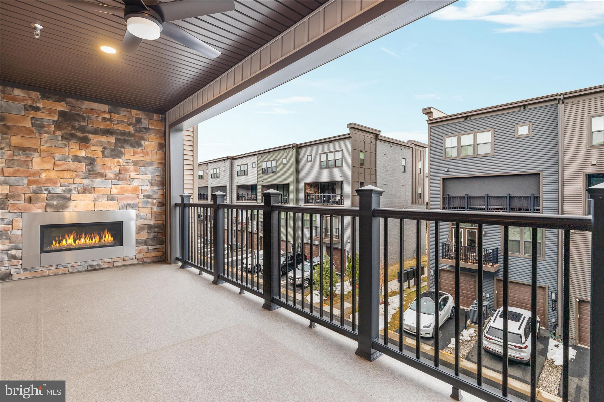 12910 Sunrise Ridge Alley, Unit 60 Herndon, VA 20171 - Photo 27 of 45 Balcony