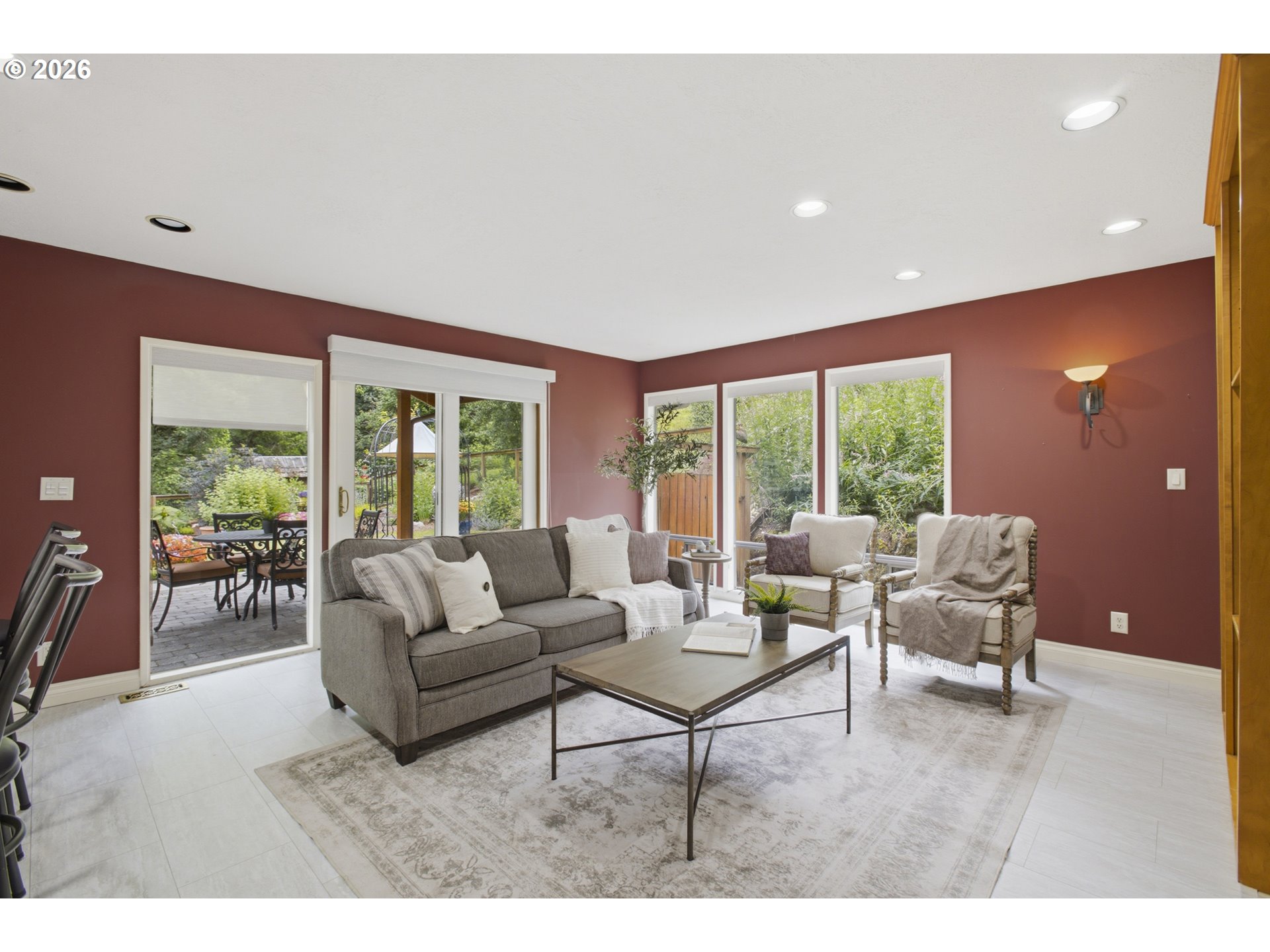 12208 Southwest 34th Avenue Portland, OR 97219 - Photo 11 of 47