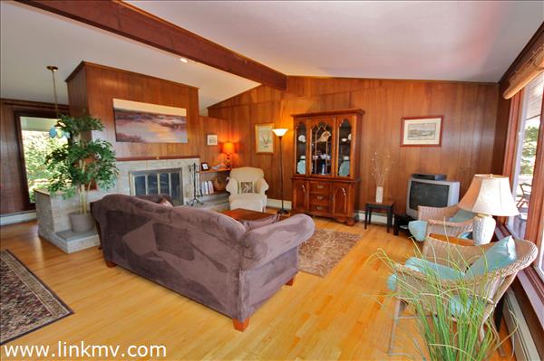52 Waterview Road Oak Bluffs, MA 02557 - Photo 4 of 20 Living room