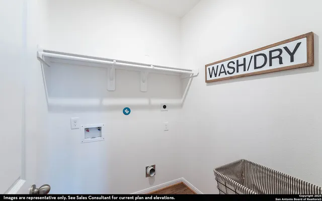 a view of utility room