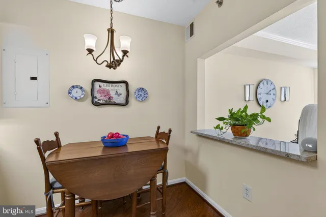 $367,000 | 19385 Cypress Ridge Terrace, Unit 821, Leesburg, VA 20176