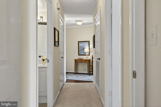 $367,000 | 19385 Cypress Ridge Terrace, Unit 821, Leesburg, VA 20176