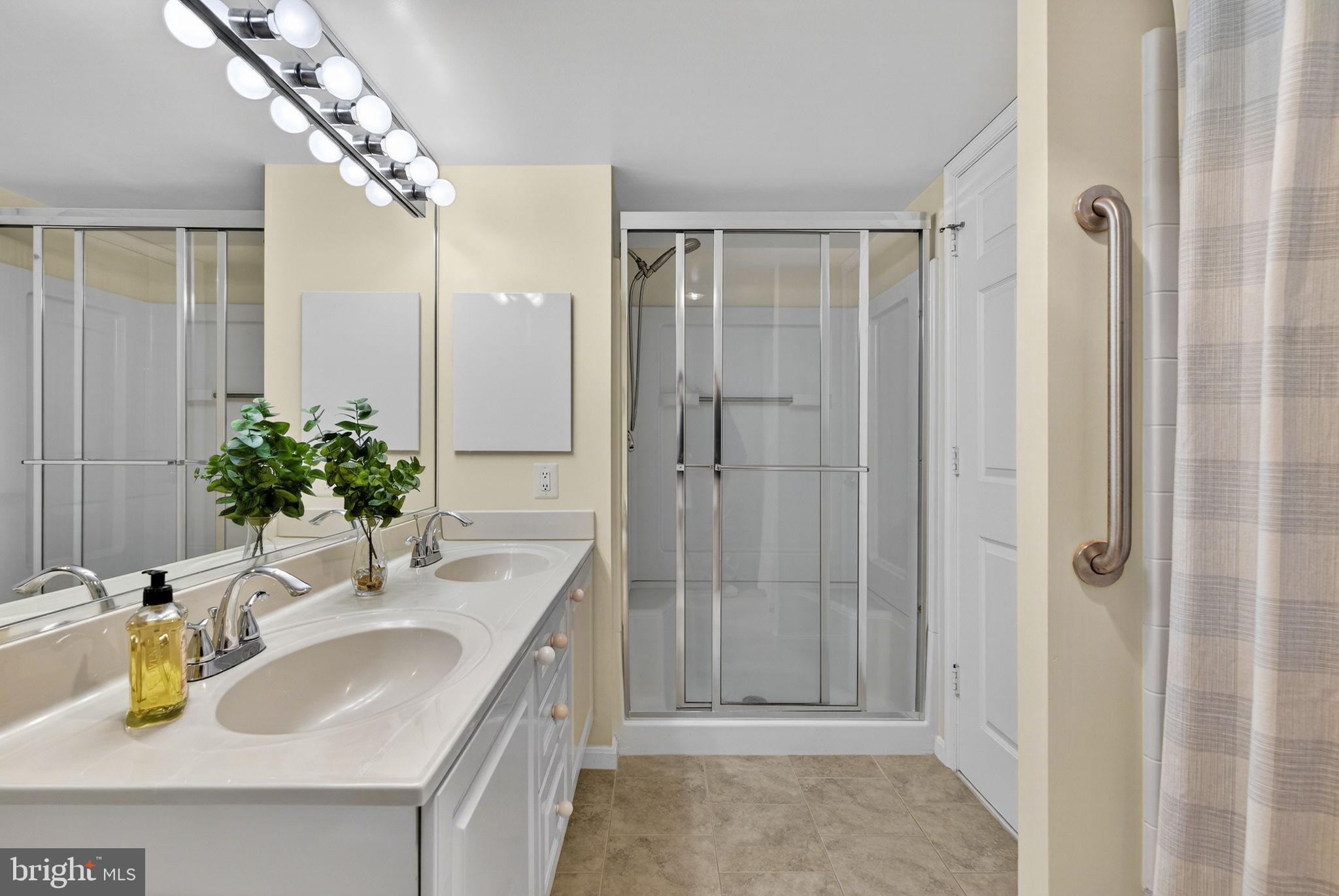 19385 Cypress Ridge Terrace, Unit 821 Leesburg, VA 20176 - Photo 43 of 54