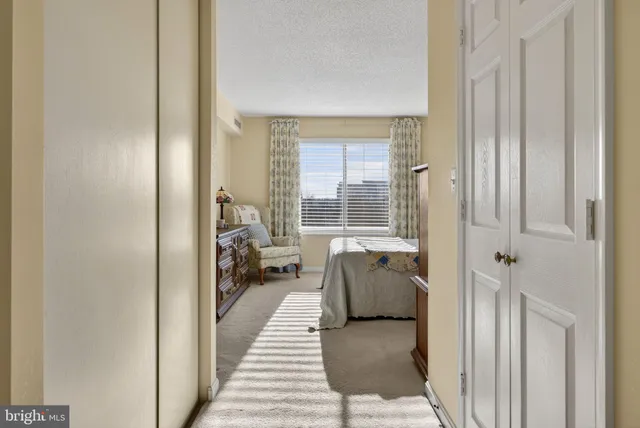 $367,000 | 19385 Cypress Ridge Terrace, Unit 821, Leesburg, VA 20176