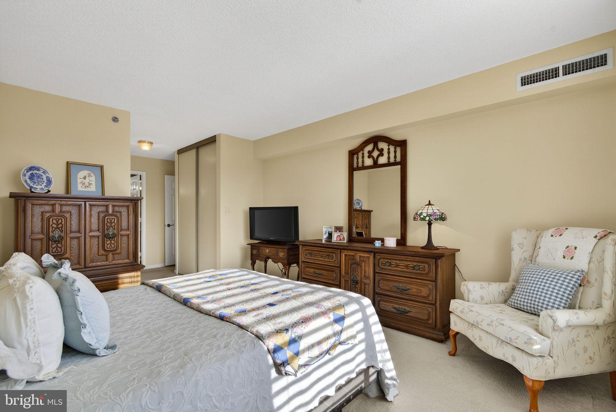 19385 Cypress Ridge Terrace, Unit 821 Leesburg, VA 20176 - Photo 48 of 54