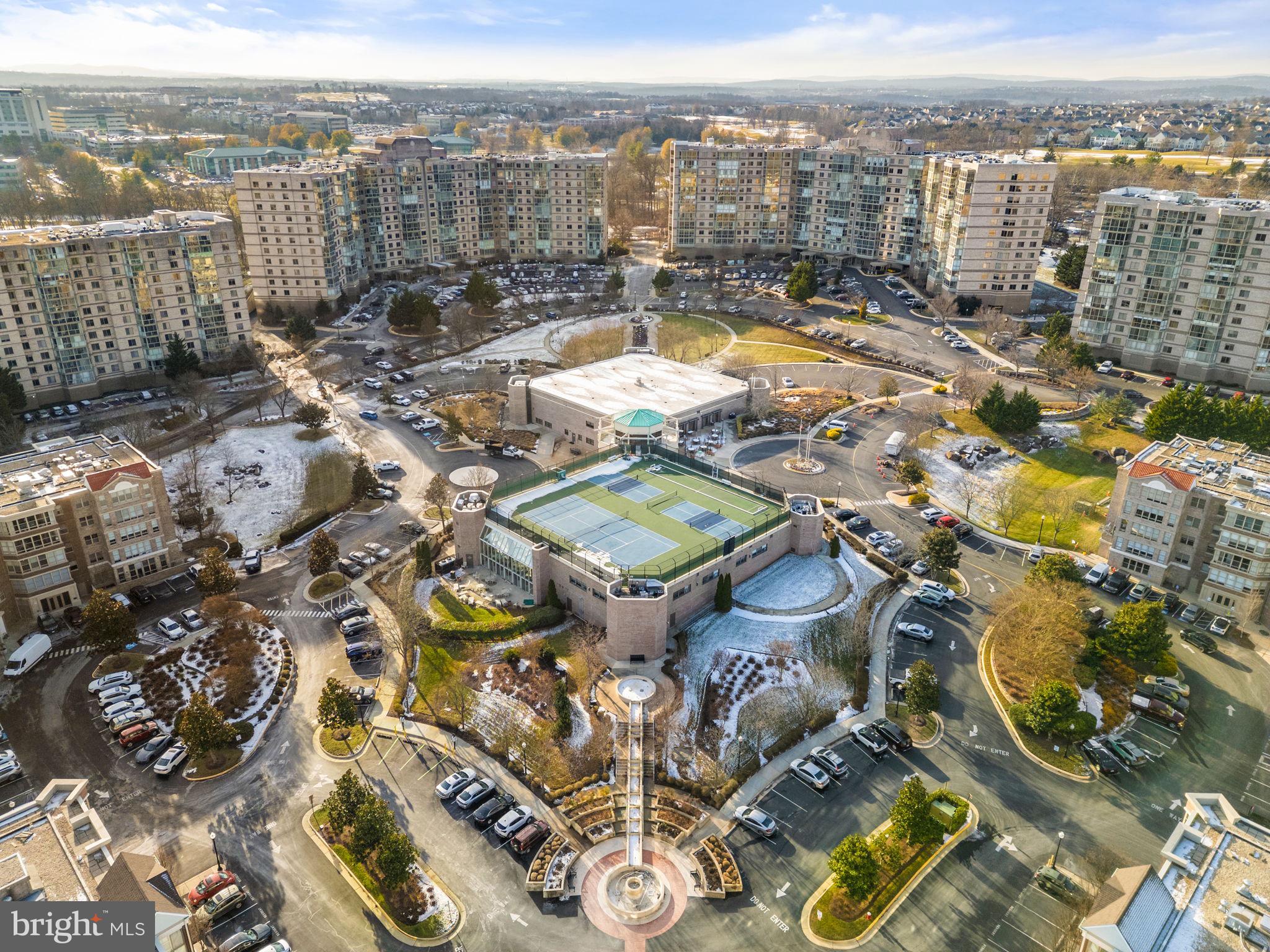 19385 Cypress Ridge Terrace, Unit 821 Leesburg, VA 20176 - Photo 49 of 54