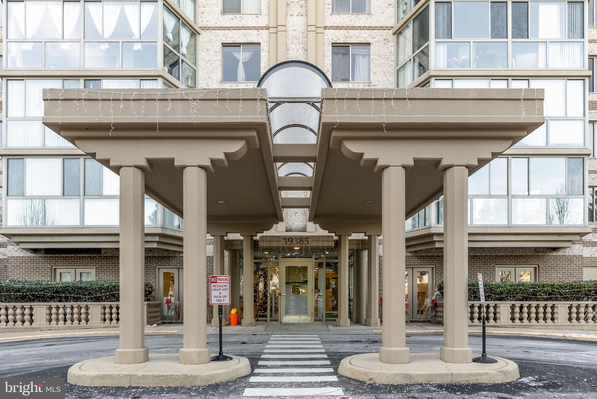 19385 Cypress Ridge Terrace, Unit 821 Leesburg, VA 20176 - Photo 5 of 54