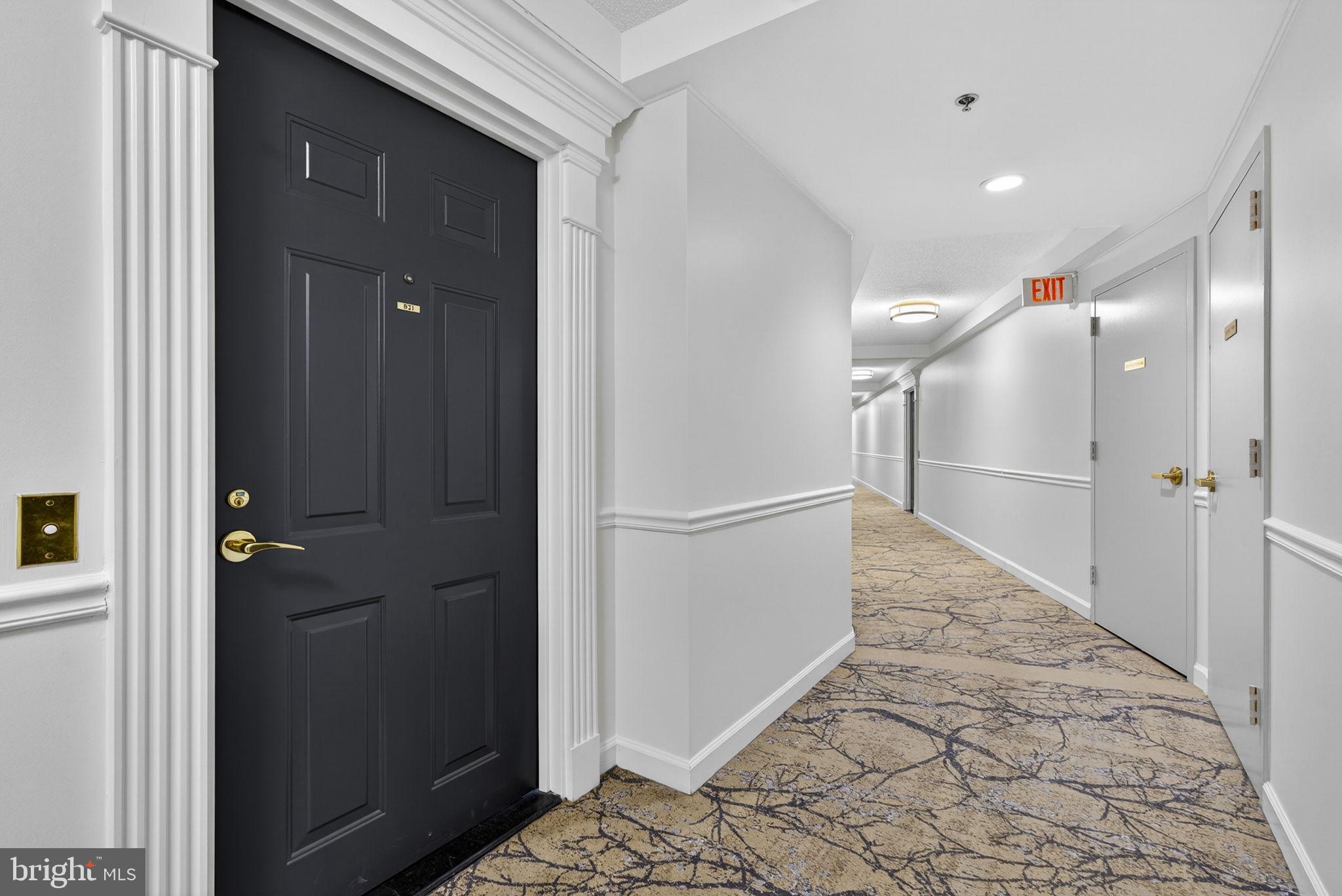 19385 Cypress Ridge Terrace, Unit 821 Leesburg, VA 20176 - Photo 8 of 54