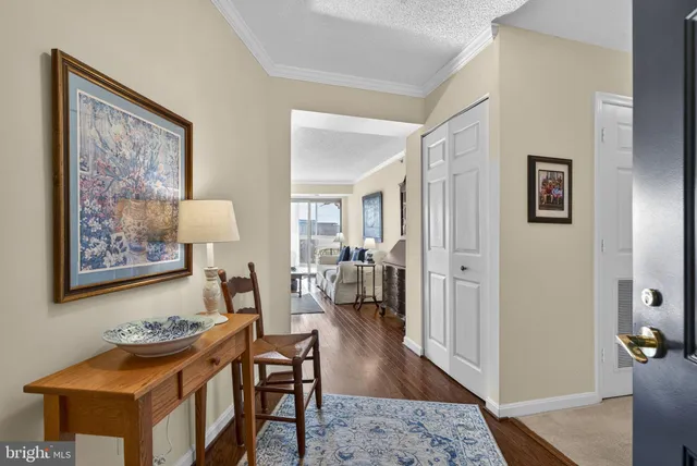 $367,000 | 19385 Cypress Ridge Terrace, Unit 821, Leesburg, VA 20176